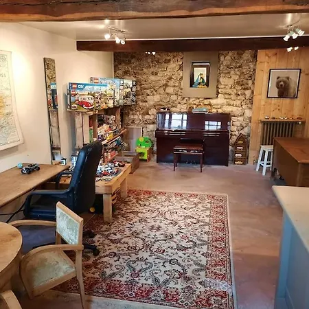 Le Clos De La Fuie, La Perriere, Perche Nyaraló